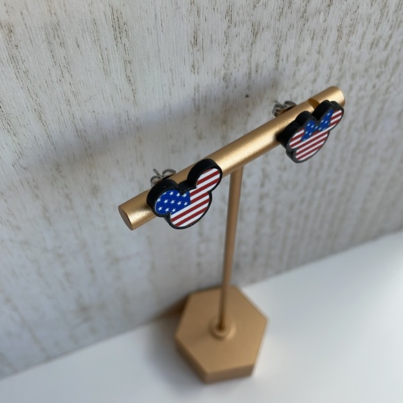 Mickey and Minnie Acrylic American flag earrings - Picture 2 of 4